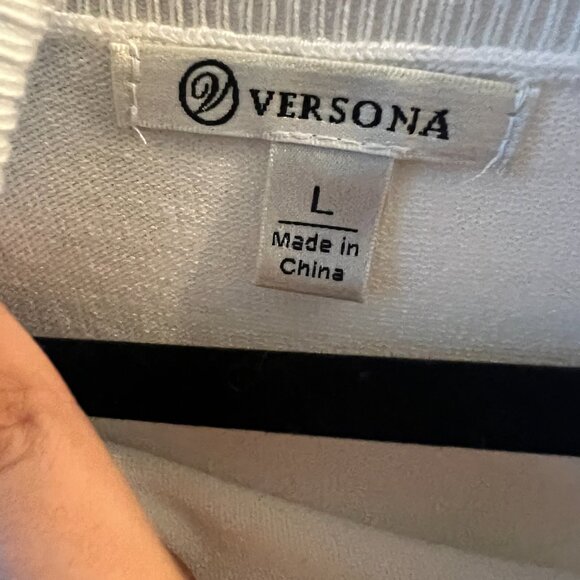 Stay Cozy in Style! Versona Turtleneck Sweater with Short Sleeves- Shop Now! - Picture 2 of 2